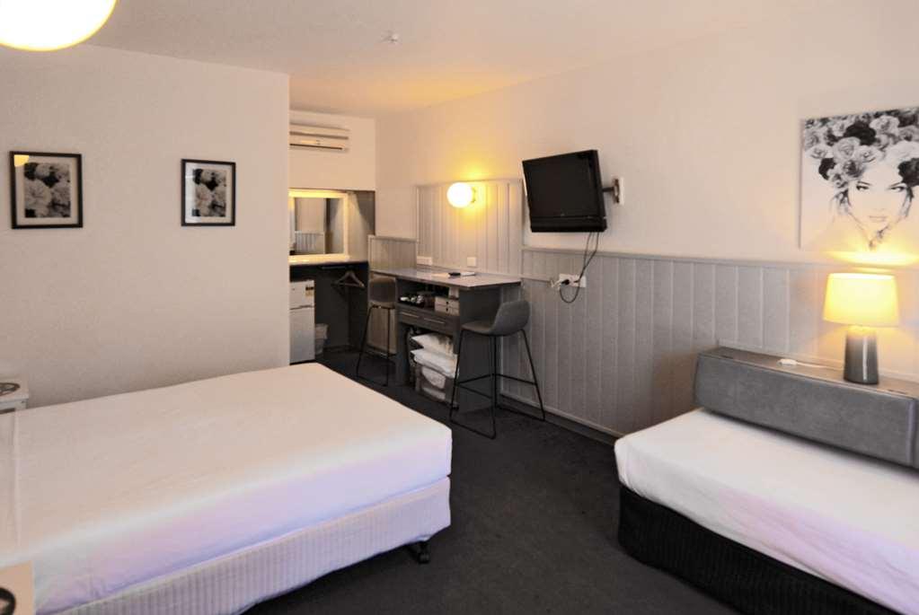Commodore Motor Inn Albury Habitación foto